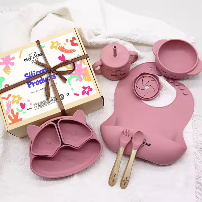 Набір силіконового дитячого посуду для прикорму на присосках із харчового силікону темно-рожевий